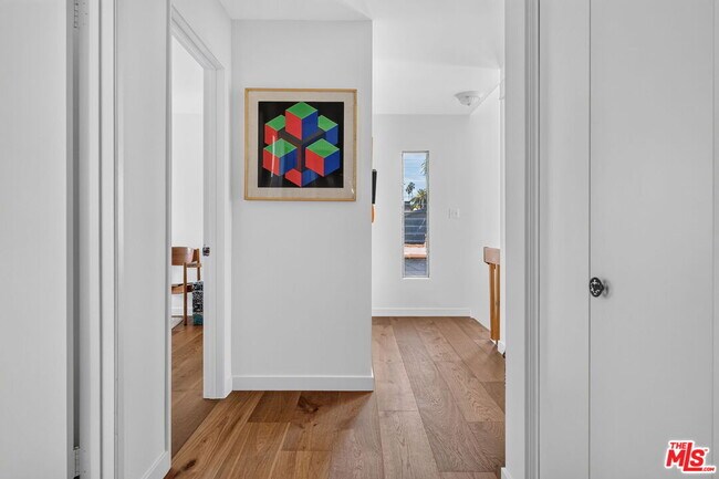 Building Photo - 810 Nowita Pl
