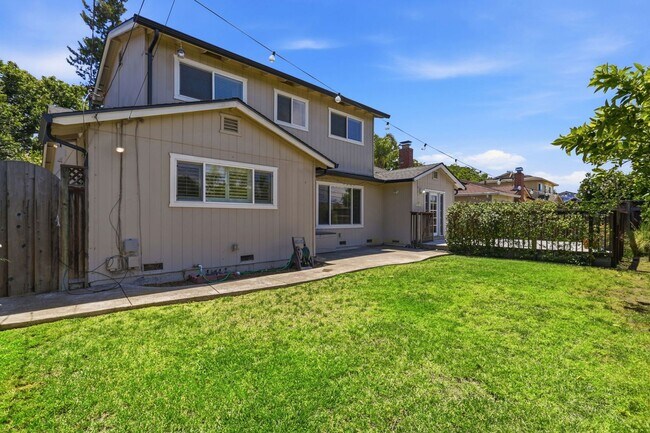 Building Photo - Beautifully Updated 5BD Home in Campbell with Remodeled Kitchen