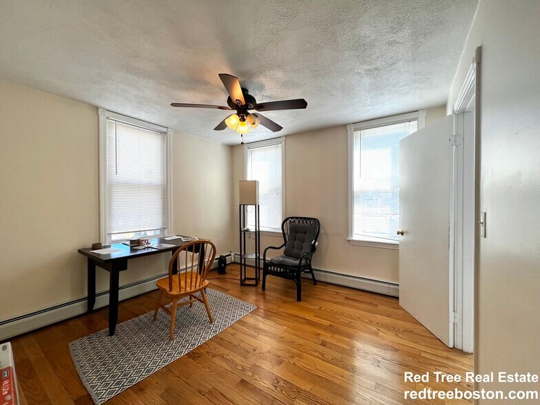 Building Photo - 10 Leverett St