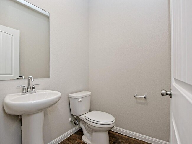 Building Photo - 610 Roaring Fork Ln
