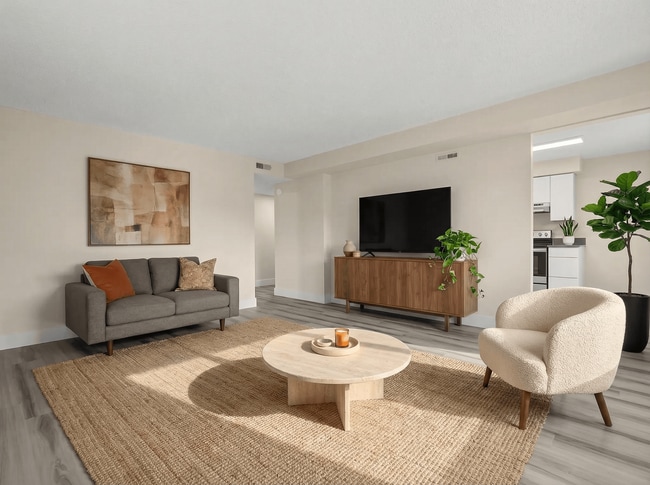 Building Photo - Creekside Apartments