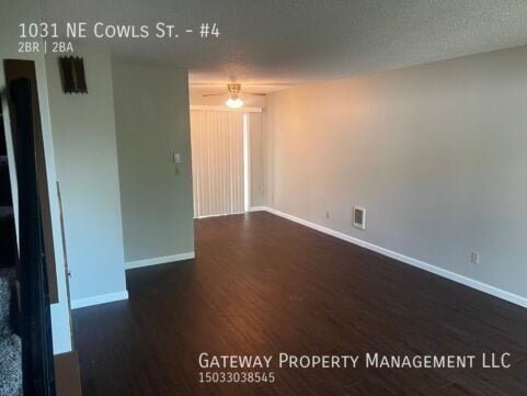 Building Photo - 1031 NE Cowls St