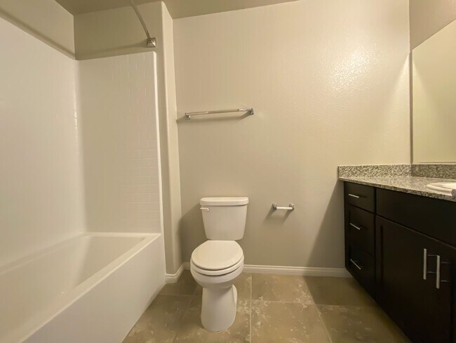 Building Photo - GATED 3 BED 2 BATH 2 CAR GARAGE SINGLE FAM...