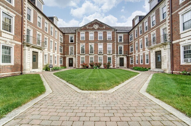 Building Photo - Governor's Terrace Apartments