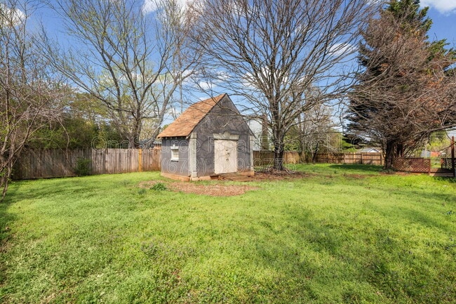Building Photo - 13 Hearthwood Ct