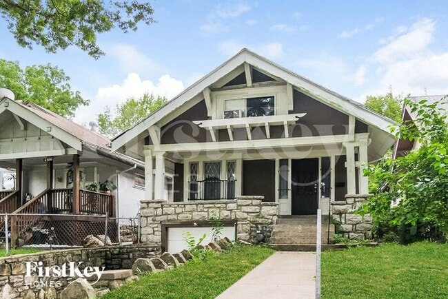 Building Photo - 4204 Agnes Ave