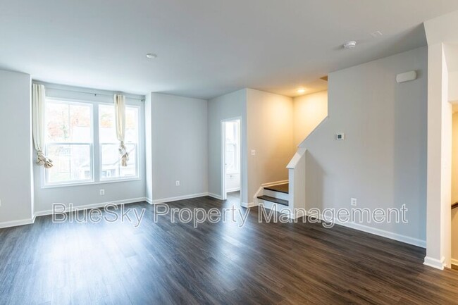 Building Photo - 3227 Bergen St