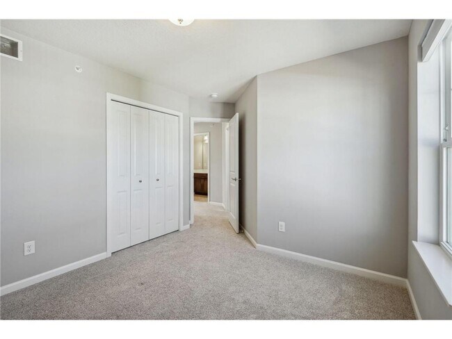 Building Photo - 6993 Huckleberry Dr