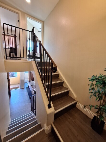 Building Photo - 3989 Nobel Dr