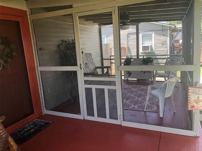 Building Photo - 338 Tennyson St