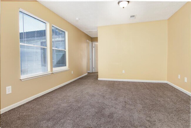 Building Photo - 12223 W Village Dr