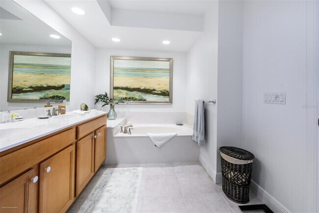 Building Photo - 3313 Sunset Key Cir
