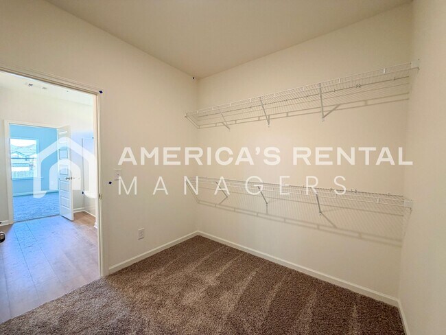 Building Photo - Southern Charm Meets Contemporary Style in Tuscaloosa! Sign a 13-month lease by 5/15/2026 and rec...