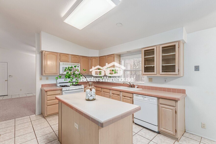 Building Photo - 29319 N 203rd Ave