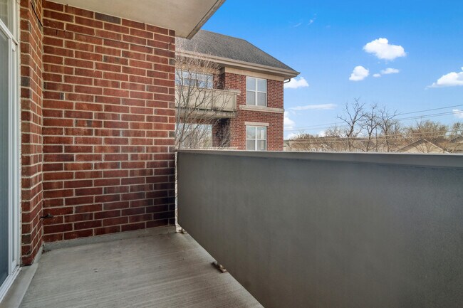 Building Photo - 77 N Quentin Rd