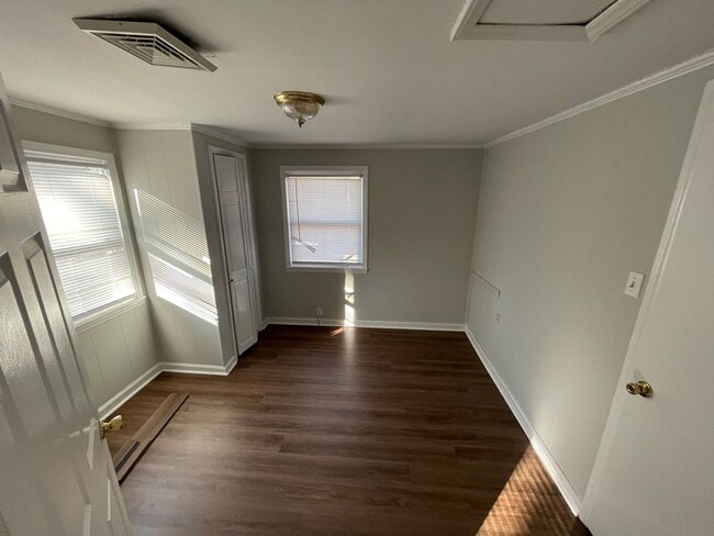 Building Photo - 2 Bedroom House in Sharpsburg