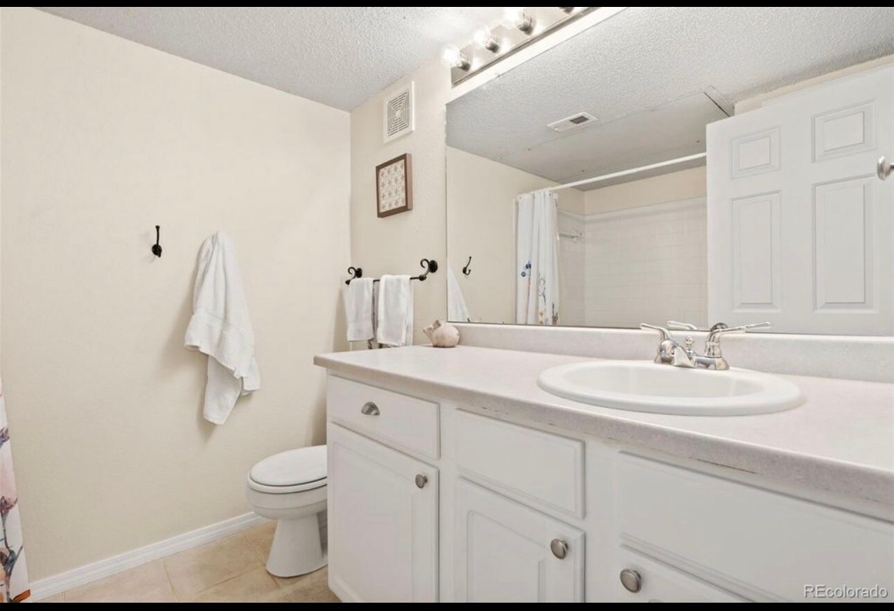 Building Photo - 2169 Eagle Ave