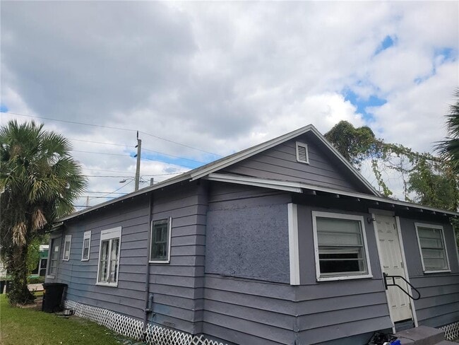 Building Photo - 1215 Historic Goldsboro Blvd