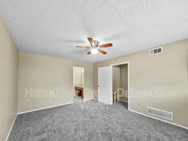 Building Photo - 616 Taylor Ct