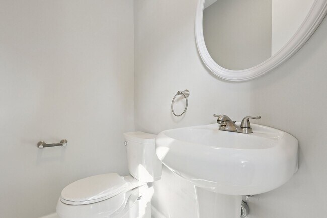 Building Photo - 9 Haigh Ave