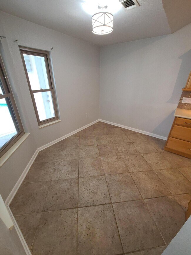 Building Photo - 1905 Catamaran Dr