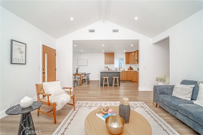 Building Photo - 6520 6th Ave