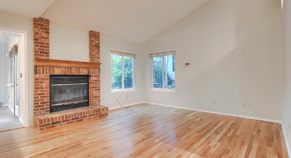 Building Photo - 820 Wycliffe Dr