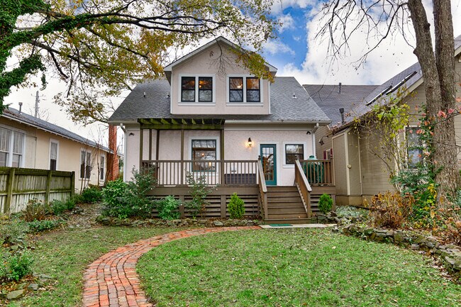 Building Photo - 1109 Randolph Ave SE