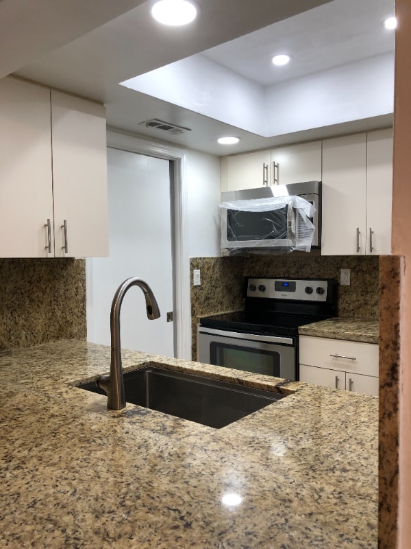 Building Photo - 8409 NW 59th Ct