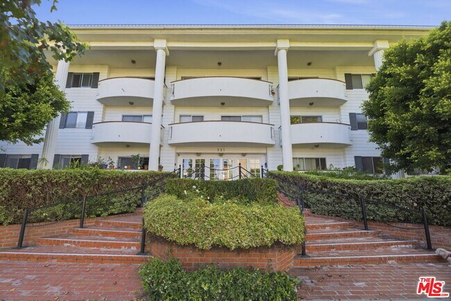 Building Photo - 521 Montana Ave