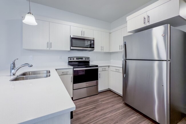 Building Photo - Modern Living in Lehi | New Build | Silico...