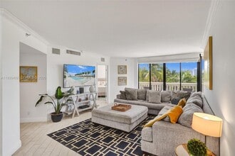 Building Photo - 1000 E Island Blvd