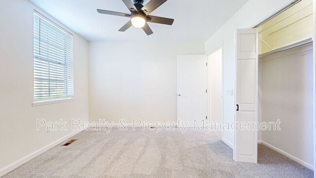 Building Photo - 1300 Garfield St