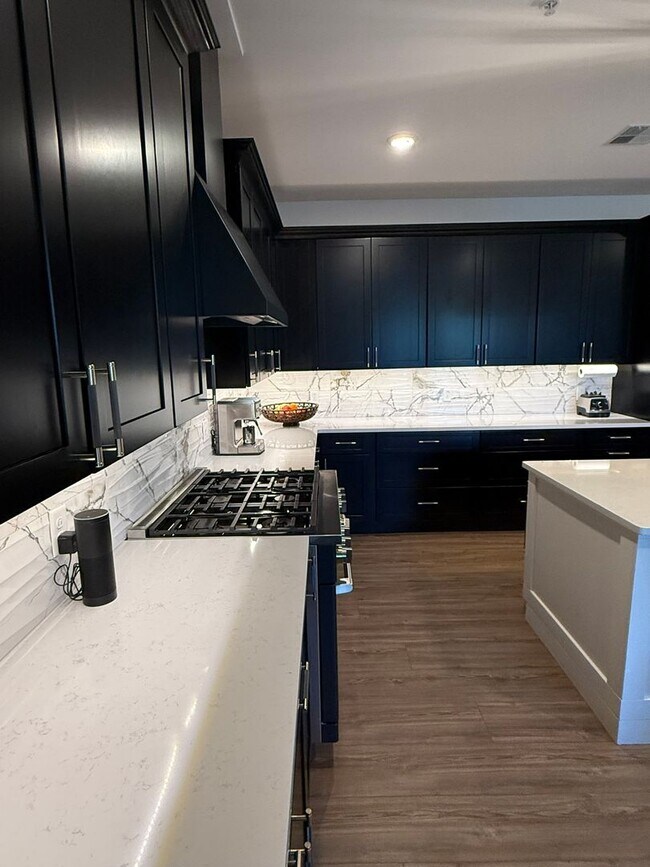 Building Photo - 100 Quartz Knl