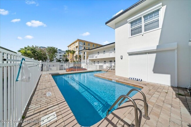 Building Photo - 154 Crescent Beach Dr