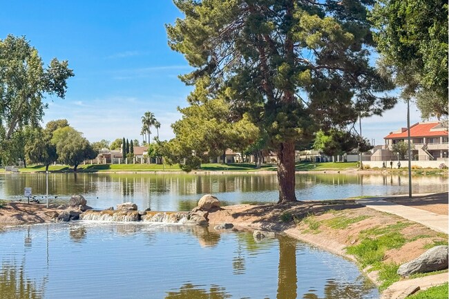 Building Photo - 2Bed/1.5Bath Condo at Cactus Rd/19th Ave! Ready for Immediate Move-In! – POOL VIEW!