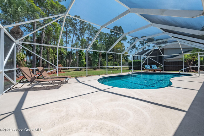 Building Photo - 3789 Peacock Dr