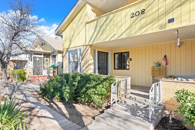 Building Photo - 208 13th St NW