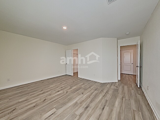 Building Photo - 232 Garrett St