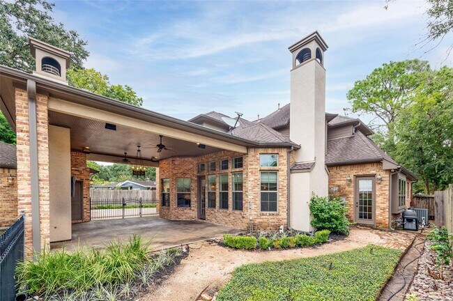 Building Photo - 2420 Chimney Rock Rd