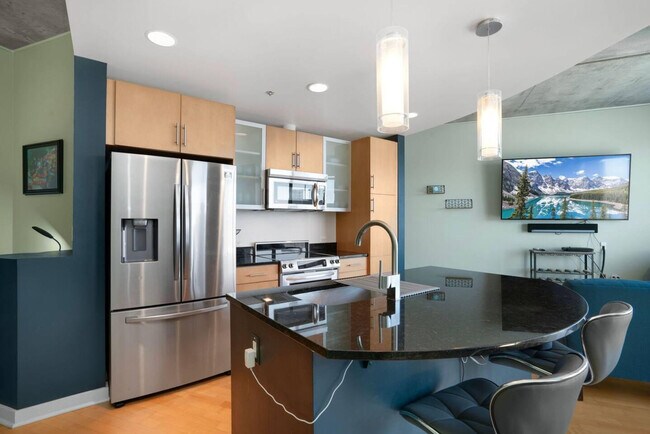 Building Photo - 1511 Champa St