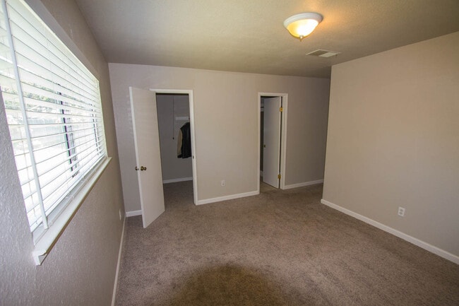 Building Photo - 3113 Independence Way