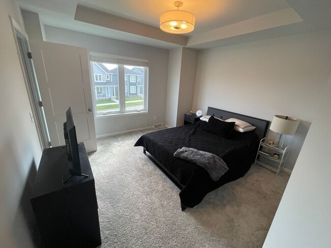 Building Photo - Newly built 2 bed / 2.5 bath townhouse in ...