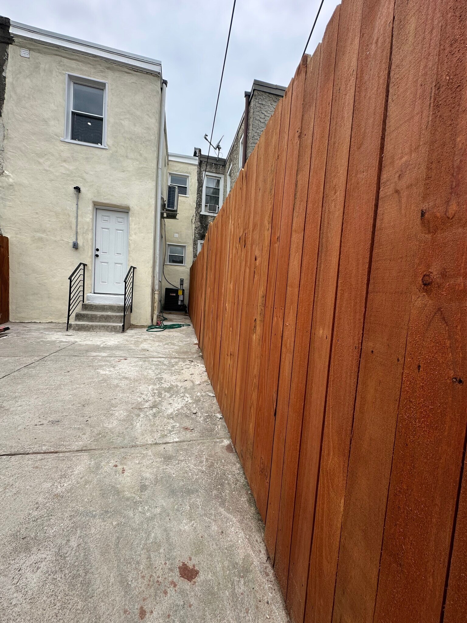 Building Photo - 2539 N Marshall St