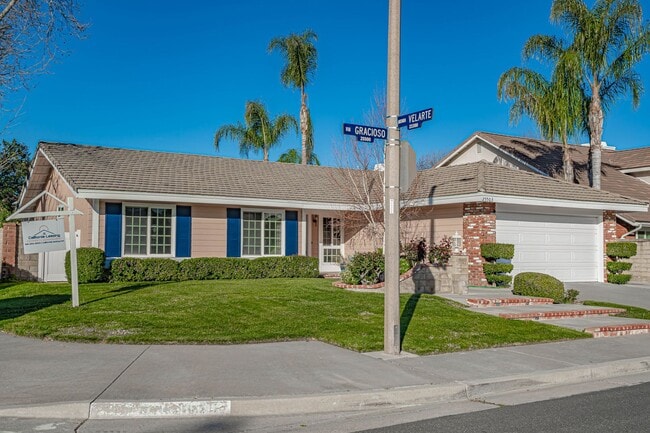 Primary Photo - COMING SOON! Single Story 3 Bedroom Home F...