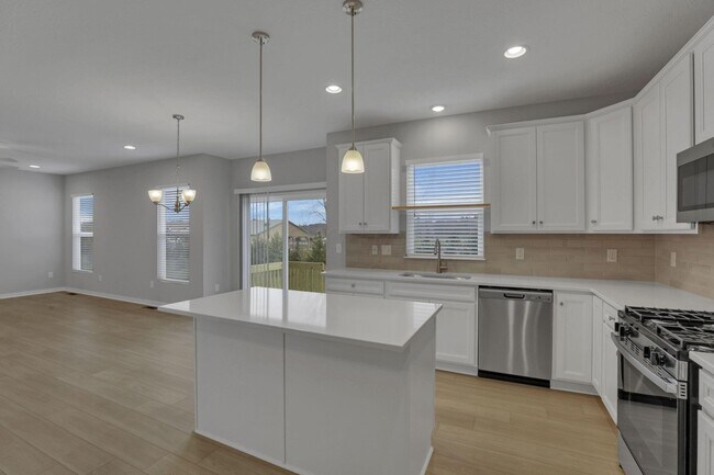 Building Photo - 3832 Old Glory Lp