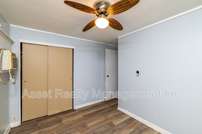 Building Photo - 126 Wellington Cir