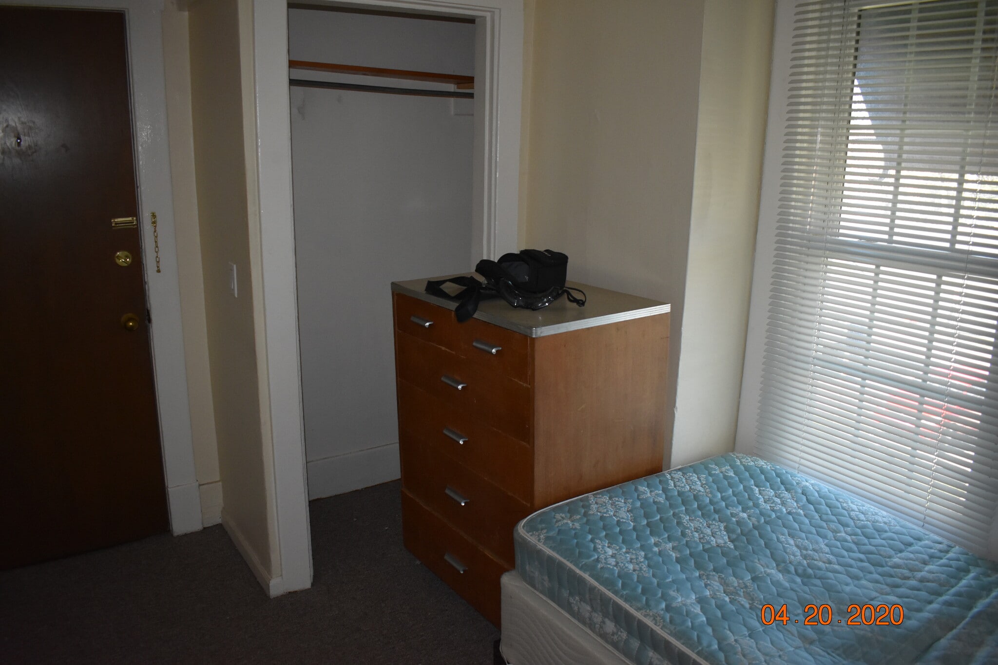 Building Photo - 533 Elizabeth St