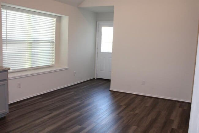 Building Photo - 9810 Copper Ranch Trail