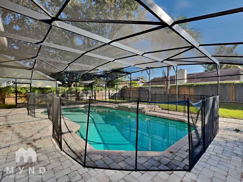 Building Photo - 3833 Landlubber St